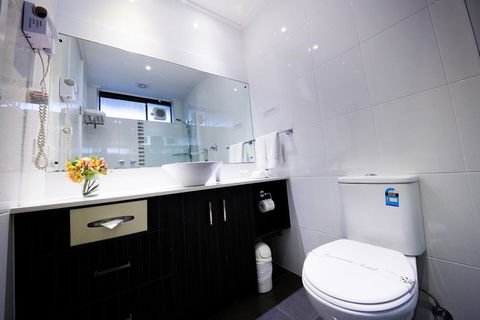 Sandown Regency Hotel & Apartments - Perths Hotel 2