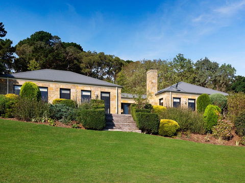 Sandstone Estate - Perths Hotel 0