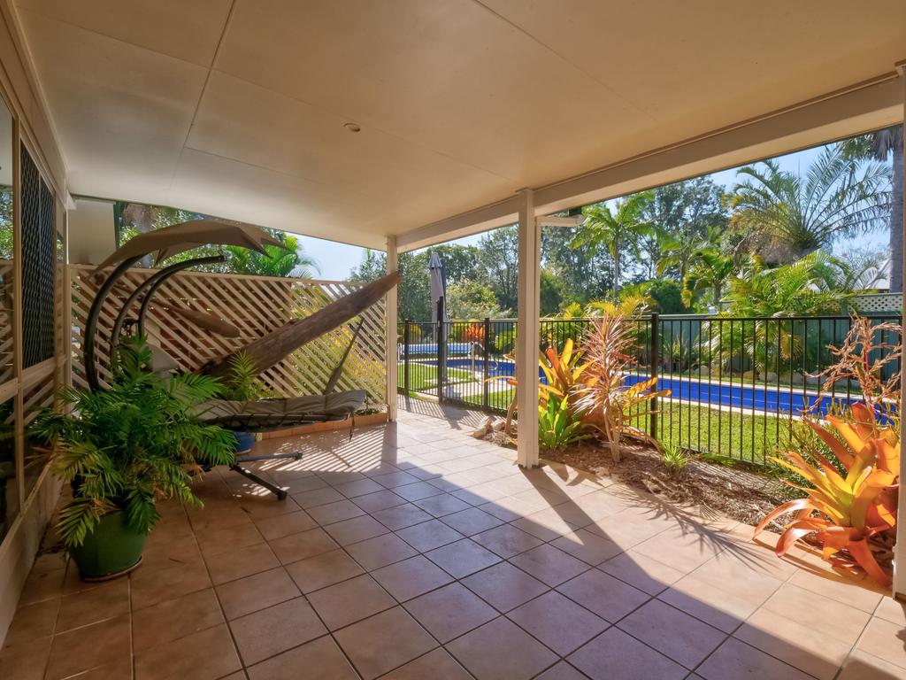 Dundowran Beach QLD Perths Hotel