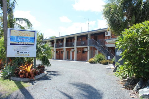 Sarina Beach Motel - Perths Hotel 2
