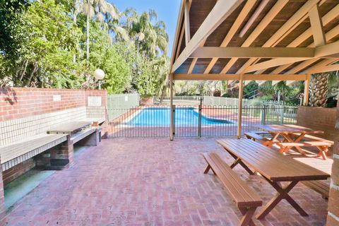 Sassafras - Unit 1 - Coffs Harbour - Perths Hotel 3