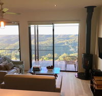 Scandinavian Cabin - Maleny - One Bedroom - Perths Hotel