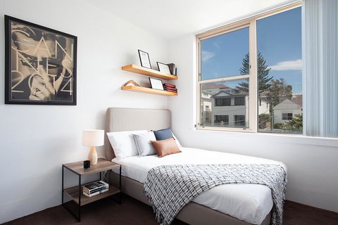 Sea Views Bondi Beach - Perths Hotel 3