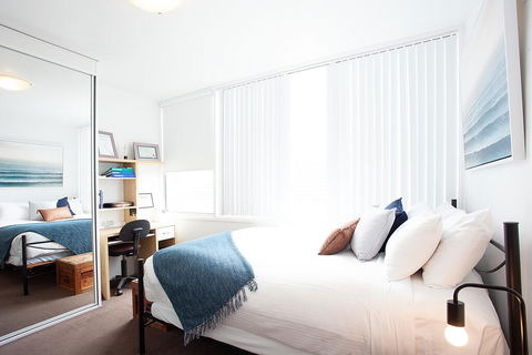 Sea Views Bondi Beach - Perths Hotel 2