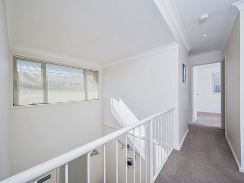 Sea Whispers @ Fingal Bay - Perths Hotel 2