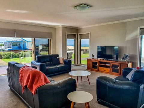 SEAL HAVEN - Centrally Located, Modern Home - Perths Hotel 1