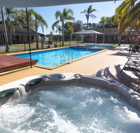Seashells Beachfront Resort - Perths Hotel
