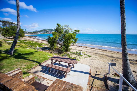 Seaspray Waterfront Holiday Units - Perths Hotel 2