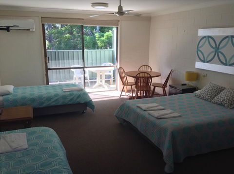 Settlers Inn - Perths Hotel 0