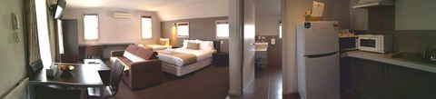 Seymours On Lydiard - Perths Hotel 2