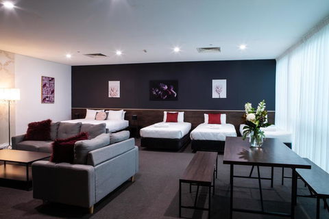 Sfera's Park Suites & Convention Centre - Perths Hotel 2