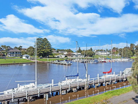 Shearwater House - Perths Hotel 2