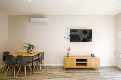 Shepparton Lakeside Serviced Apartment - Perths Hotel 2