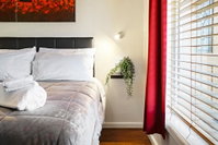 Book Trafalgar Accommodation Vacations Perths Hotel Perths Hotel