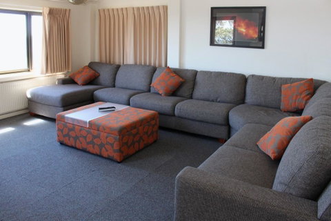 Ski Club Of Victoria - Kandahar Lodge - Perths Hotel 1