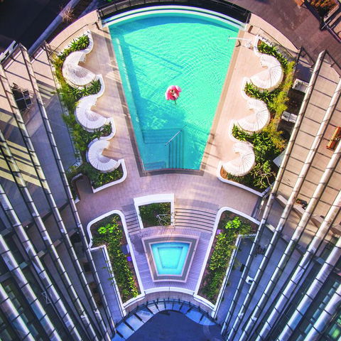 SKYE Suites Green Square - Perths Hotel 3