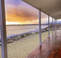 Smart Beach House  Pelican Point - Perths Hotel
