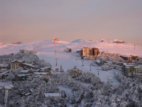 Snowflake 14 - Perths Hotel 2