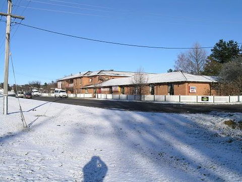 Snowgate Motel + Apartments - Perths Hotel 0