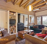 Snowgums 13 - Perths Hotel