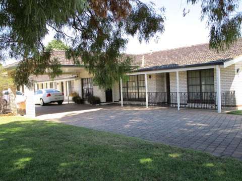 Southern Comfort Motor Inn - Perths Hotel 0