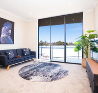 SP246-Brandnew modern Apt in Penrith with parking - Perths Hotel