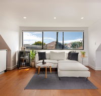 Spacious 2 Bed House 2 AC and Free Street Parking - Perths Hotel
