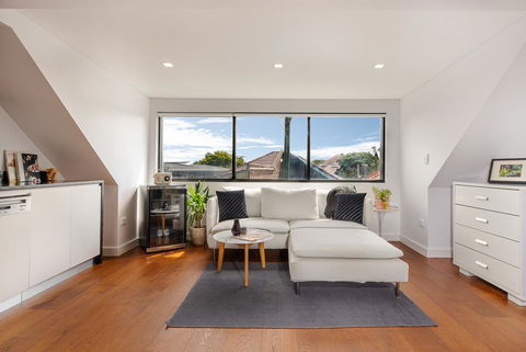 Spacious 2 Bed House, 2 AC And Free Street Parking - Perths Hotel 0