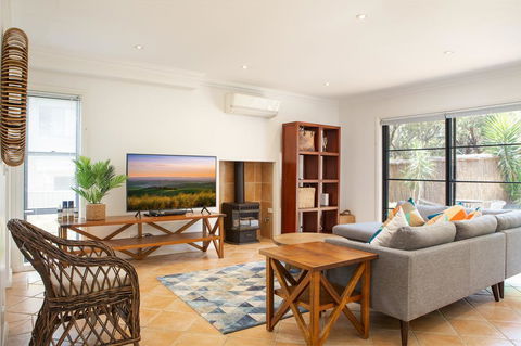 Spacious Home In The Heart Of Avalon Beach - Perths Hotel 3