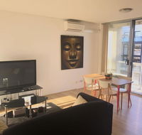Spacious One Bedroom Apartment in Marrickville - Perths Hotel