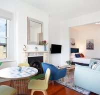 Spacious Studio With Balcony in Inner-City Glebe - Perths Hotel