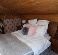 Springmead Rustic Cabin - Perths Hotel