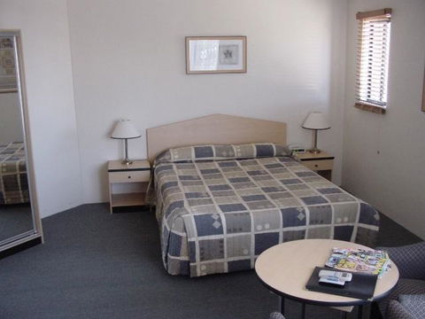 St Marys Park View Motel - Perths Hotel 1