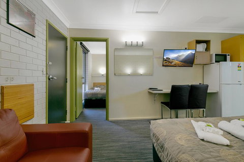 Stagecoach Inn Motel - Perths Hotel 3