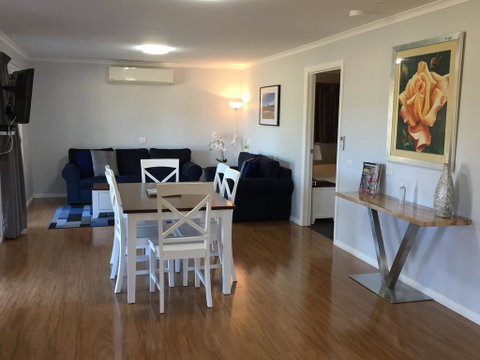 Starline Alpacas Farmstay Resort - Perths Hotel 0