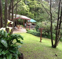 Stone's Throw Cottage Bed and Breakfast - Perths Hotel