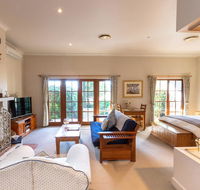 Strathearn Park Lodge - Perths Hotel