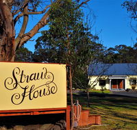 Straw House B and B - Perths Hotel