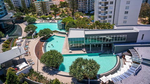 Stunning 4 Bedroom Sub Penthouse - Level 60 Q1 - Perths Hotel 1