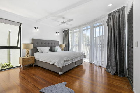 Stunning Beach Front Villa At Castaway Cove - Perths Hotel 2