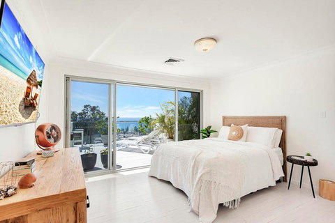 Stunning Oceanview Retreat Between Beach And Bush - Perths Hotel 2