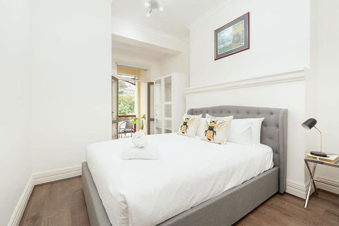 STUNNING SYDNEY HOME 6 - Perths Hotel 1