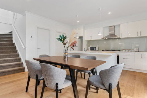 Style, Comfort And Convenience - Perths Hotel 1
