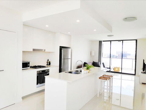 Stylish Liverpool 2Bed 2Bath Apartment -Skyline Views! -Masks Provided - Perths Hotel 2