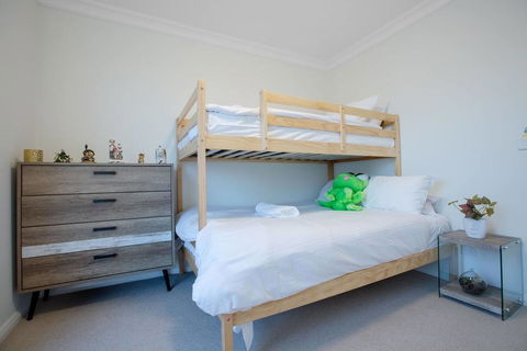 StylishTownhouse@Narre Warren/TrainStation/SC - Perths Hotel 0