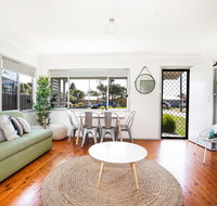 Sun Shack  Culburra - Pet Friendly - 3 Mins to Beach - Perths Hotel