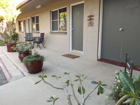 Sunbird Motel - Perths Hotel 0