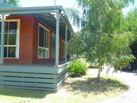 Sunburst Retreat - Perths Hotel 2
