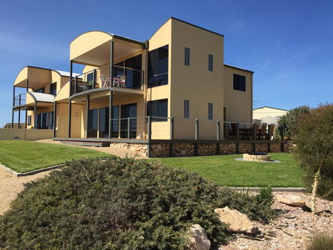 Sunset Cove Beach House - Perths Hotel 0