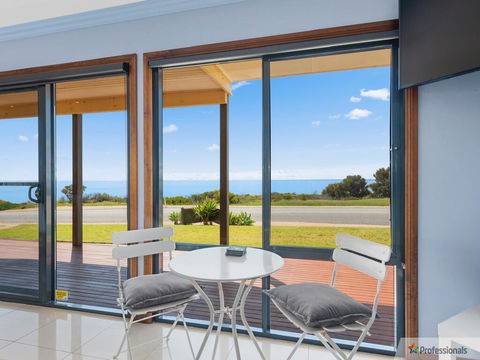 Sunset Cove Beach House - Perths Hotel 3